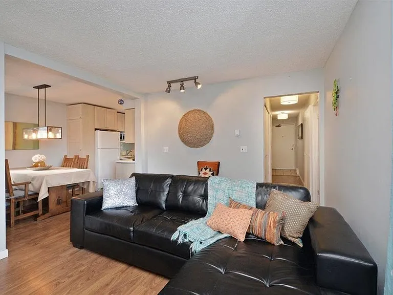 1365 W 4th Ave — Photo 6