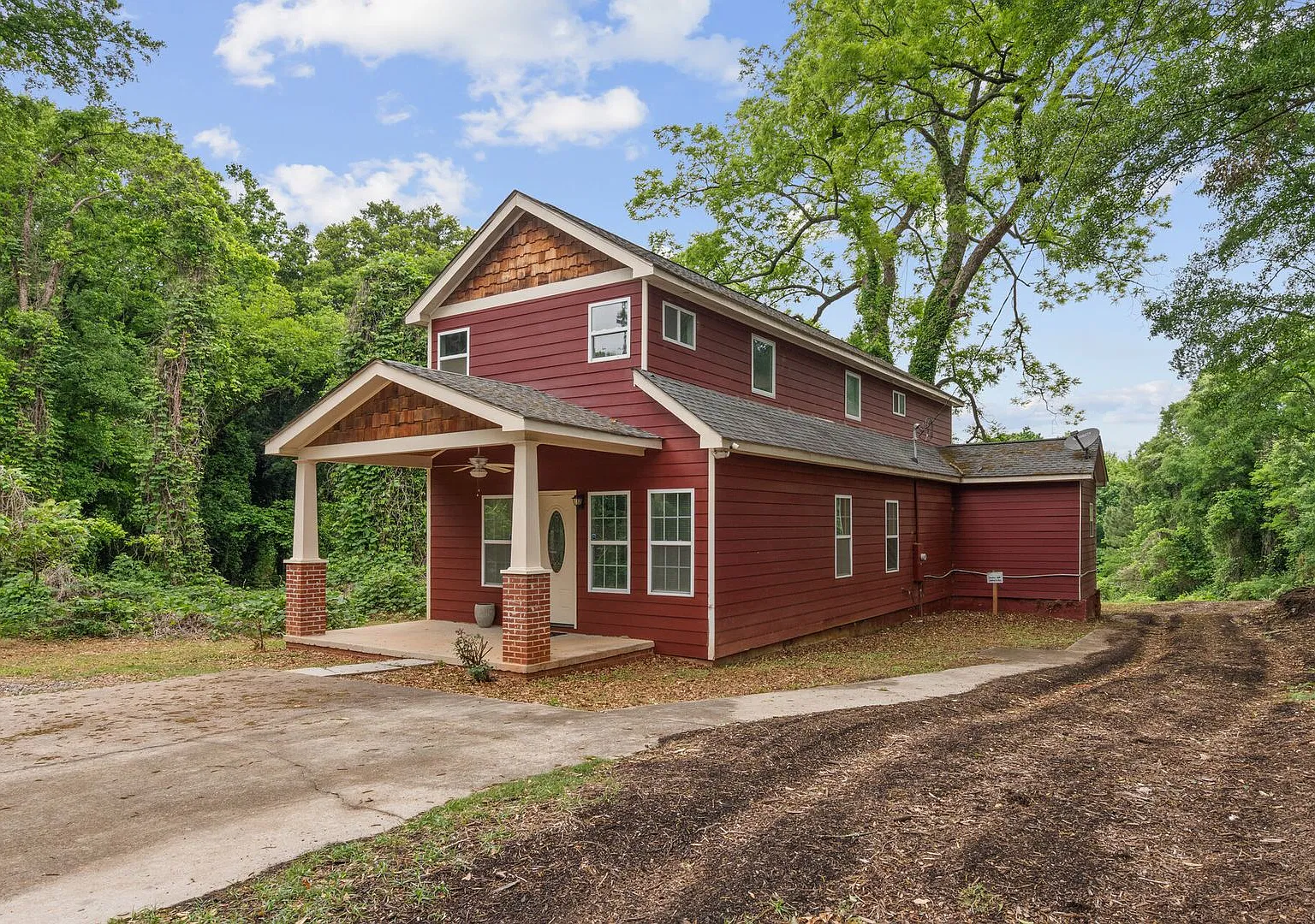 Stylish 4BR Home Near ATL Airport & Downtown — Photo 2