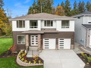 11380 SE 82nd St, Newcastle, WA 98056