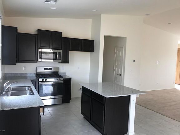 4th image of 536 E Creosote Dr