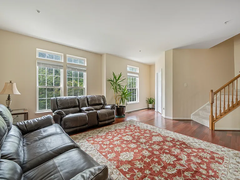 10745 Hillingdon Rd — Photo 49