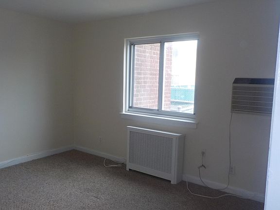 3rd image of 7635 Commonwealth Blvd Floor 1