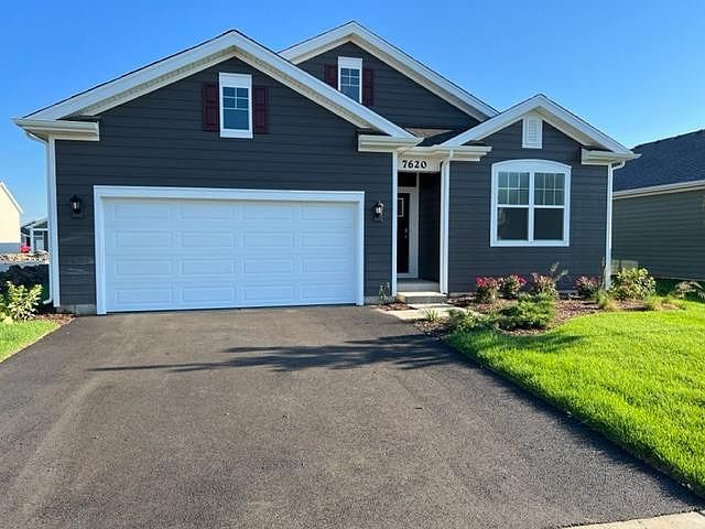 1st image of 7620 W 105th Place St