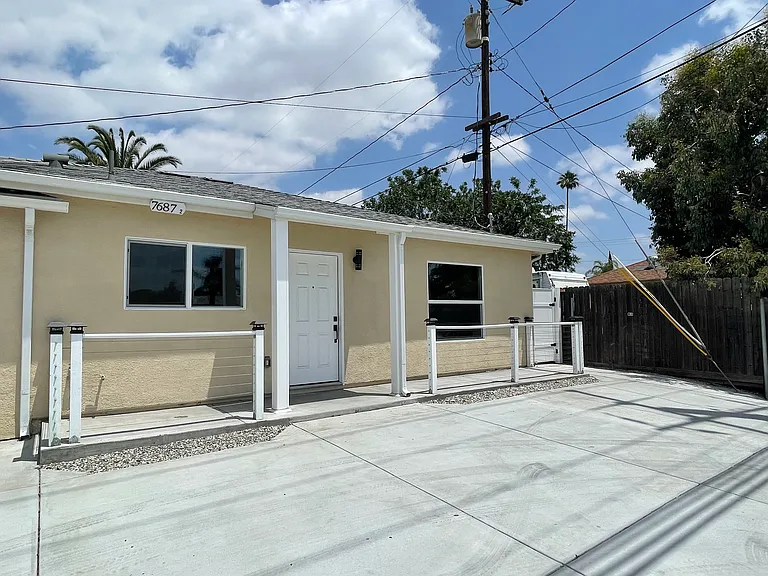 7687 Toyon Ave #2 — Photo 2