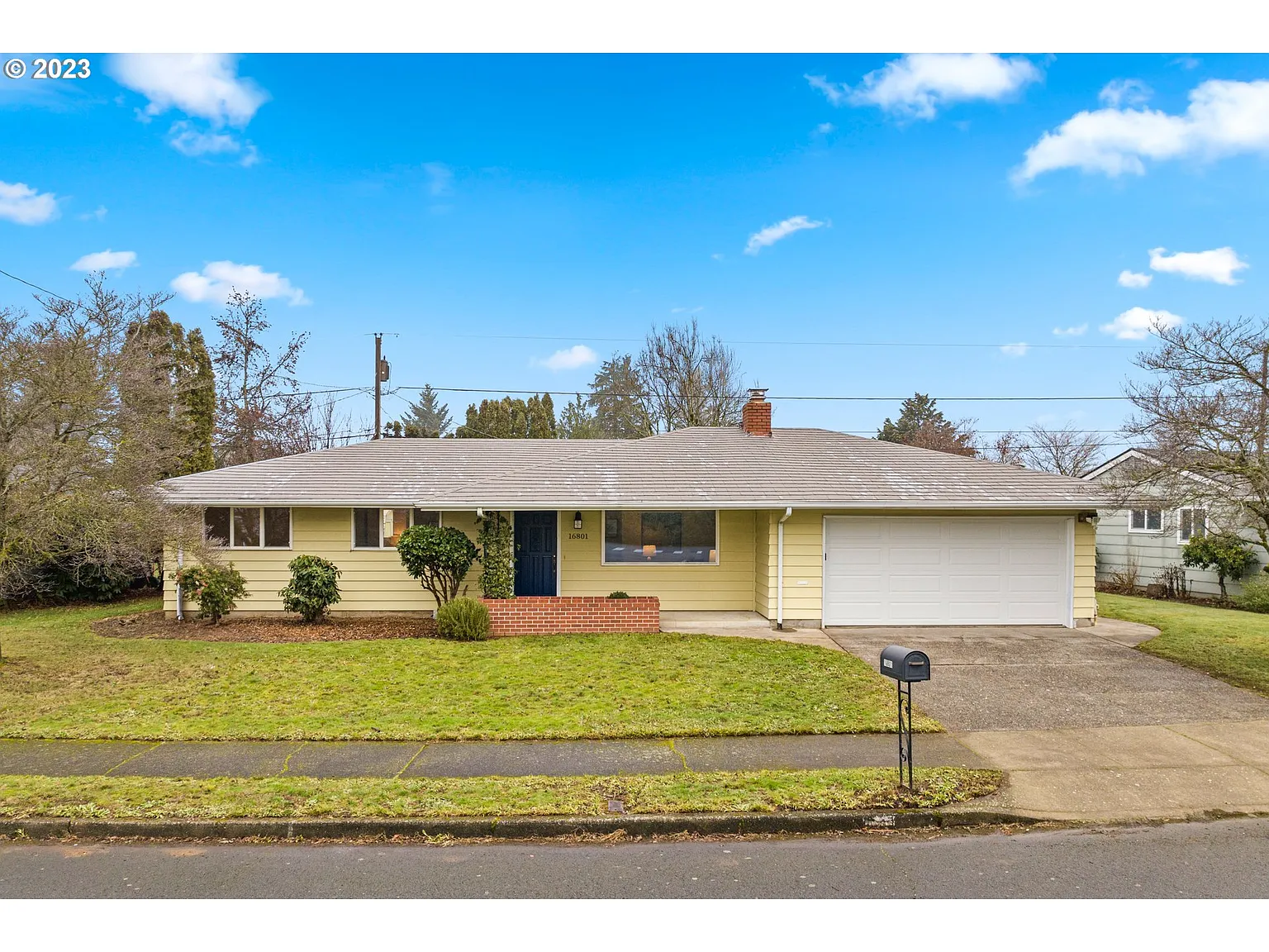 16801 SE Morrison Ct photo 1