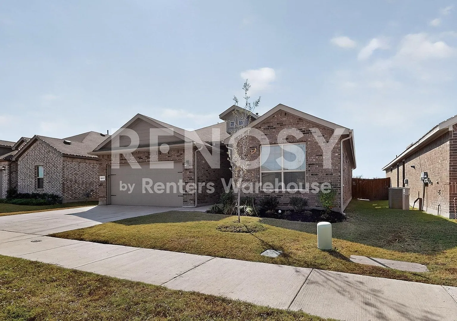 Completely Refreshed Fort Worth Home One month Rent Concession — Photo 4