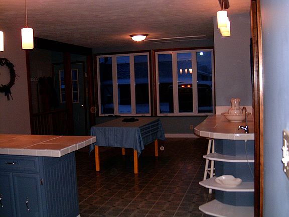 kitchen/dining room (26x12)