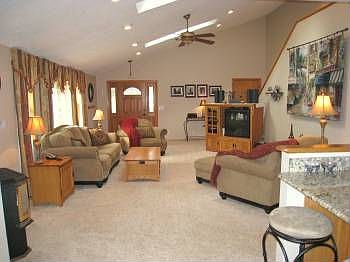 3rd image of 82015 Hillview Dr