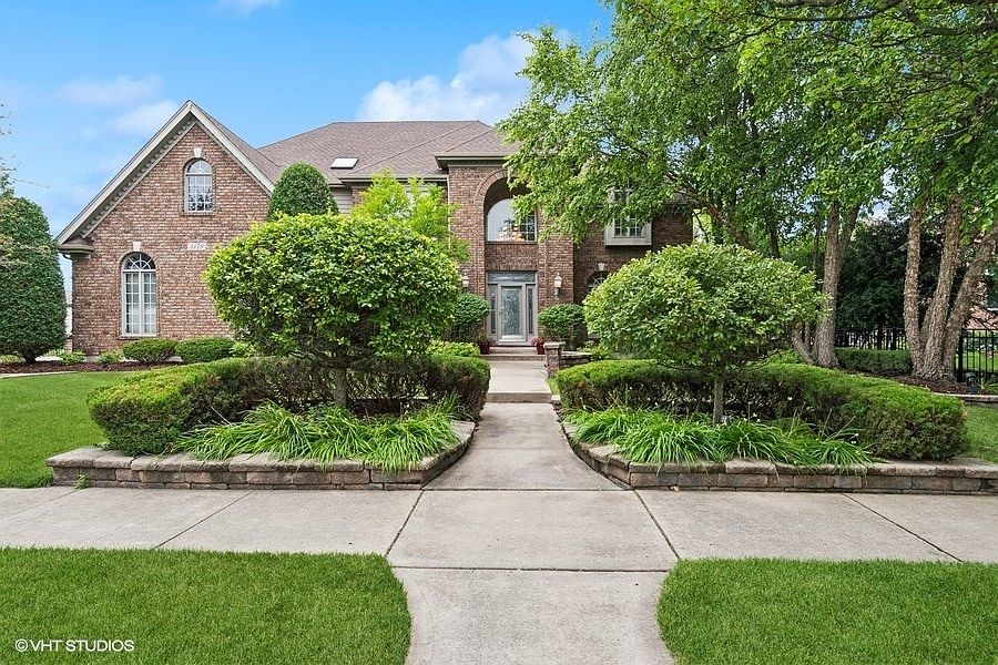 1st image of 3179 Kingbird Ln