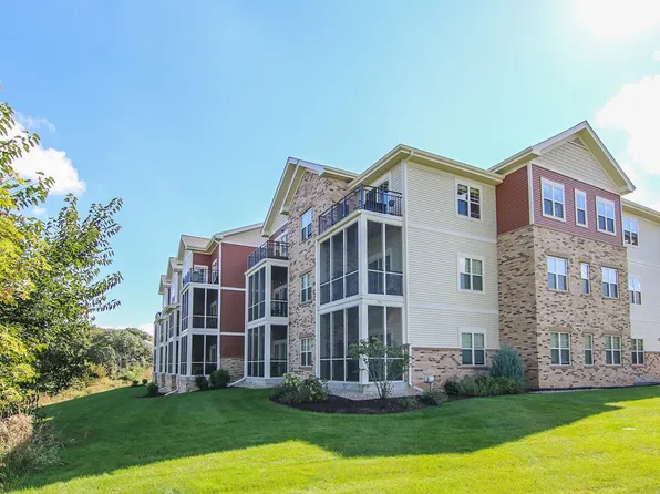 Stockbridge Trails, 319 E Hill Pkwy #6902-203, Madison, WI 53718