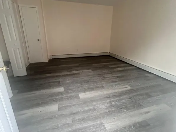 303 Van Pelt Ave #3, Staten Island, NY 10303