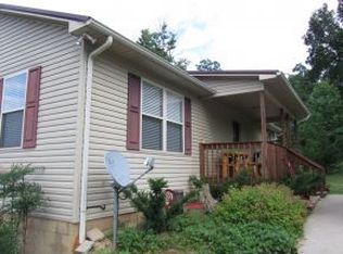 133 Red Bud Ln, Sneedville, TN 37869