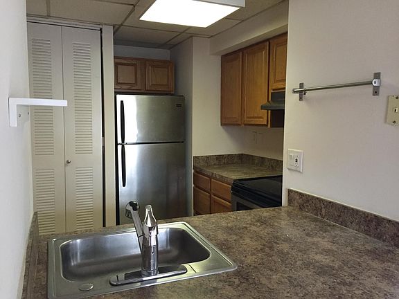 5th image of 222 Race St APT 319