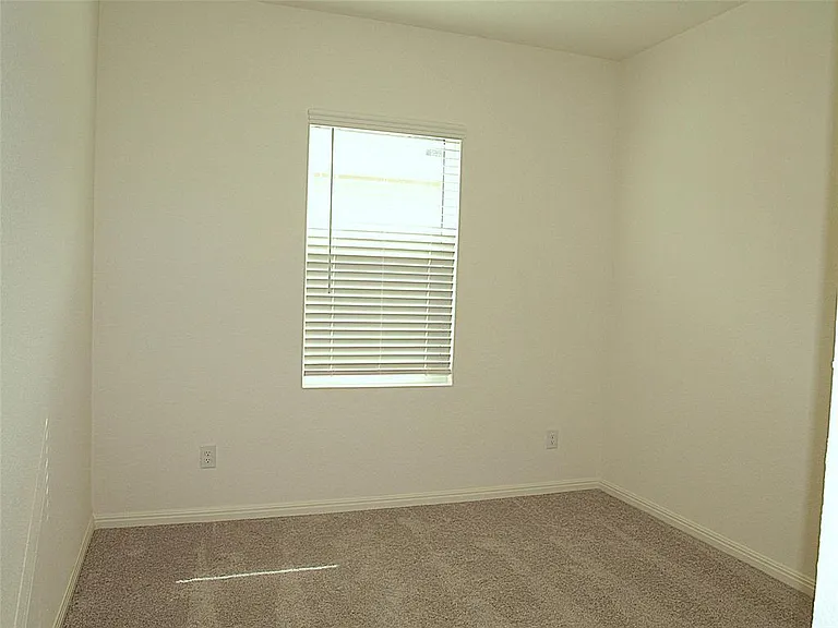 105 Mouflon Rd — Photo 23