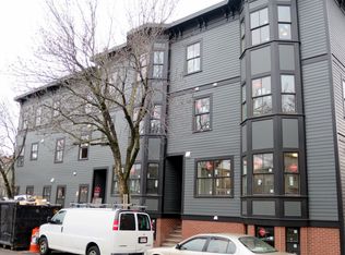 181 Putnam Ave #1E, Cambridge, MA 02139