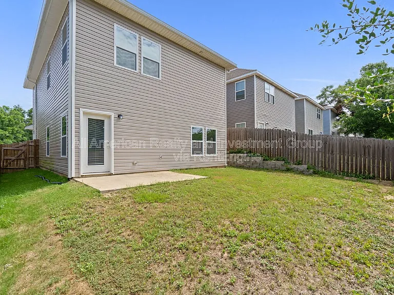 181 Johnson Ct — Photo 32