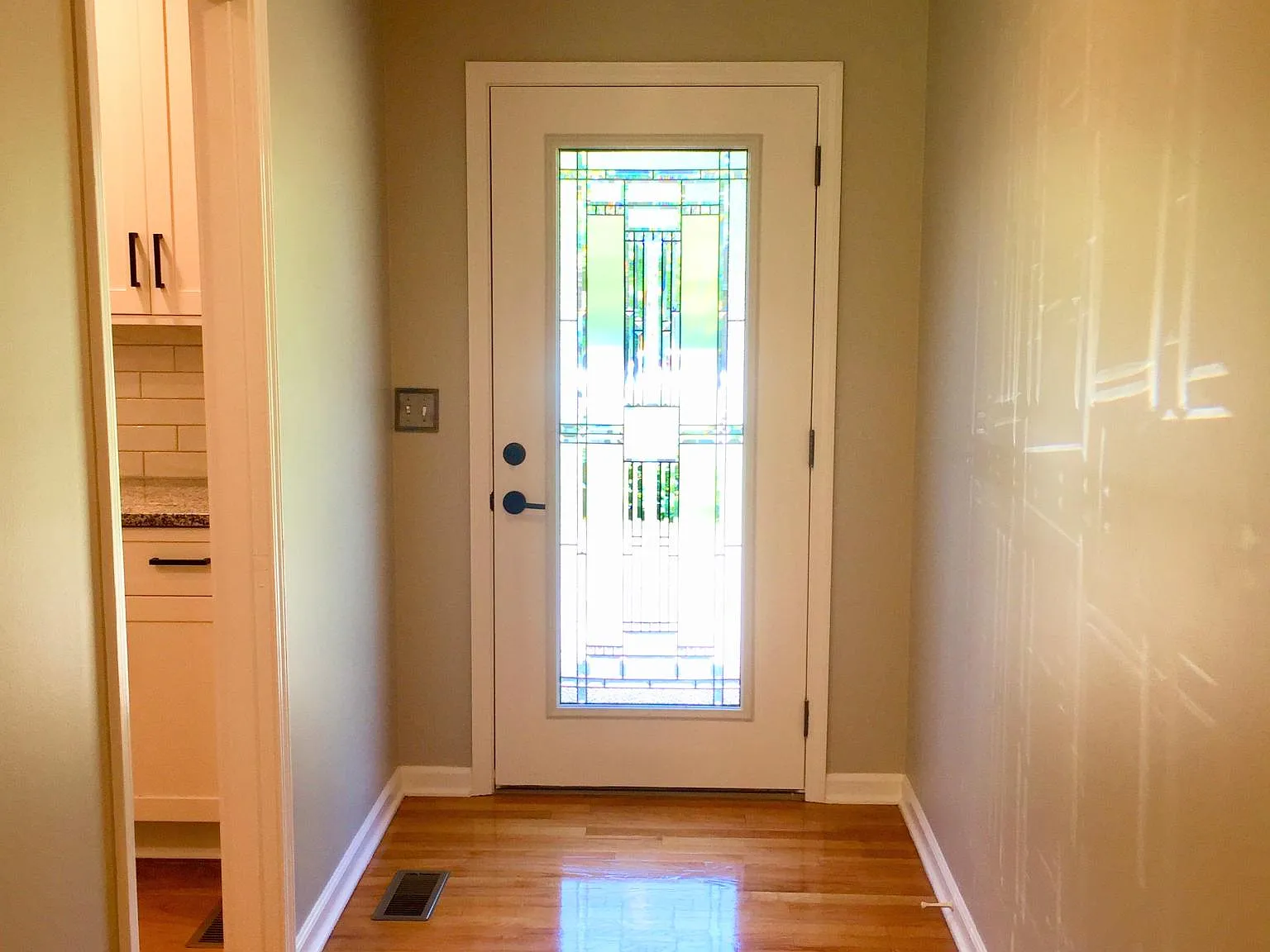3 bed, 1526 sqft, $2,100 — Photo 3
