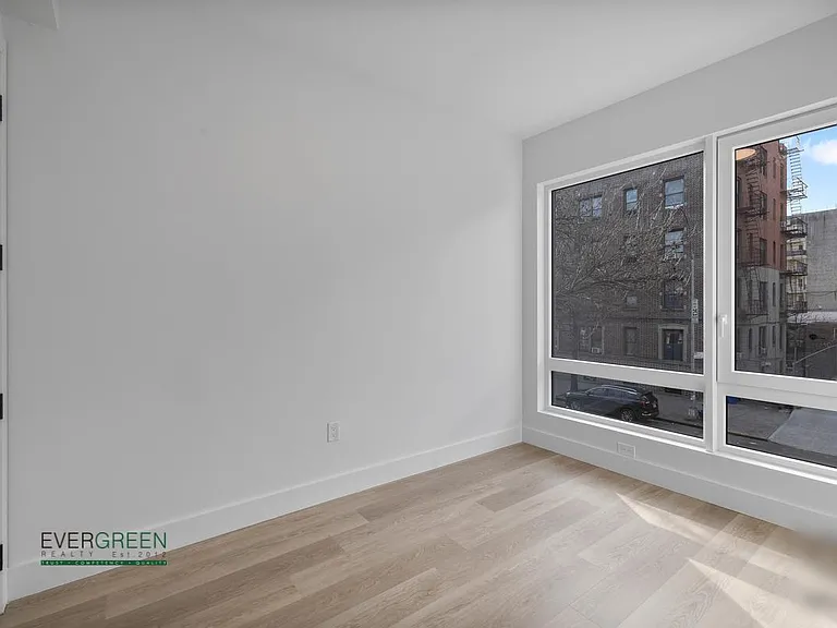 80 Linden Blvd #8E — Photo 3