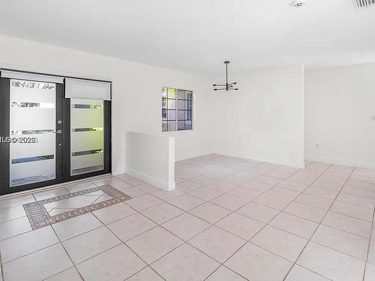 9712 SW 213th Ter — Photo 11