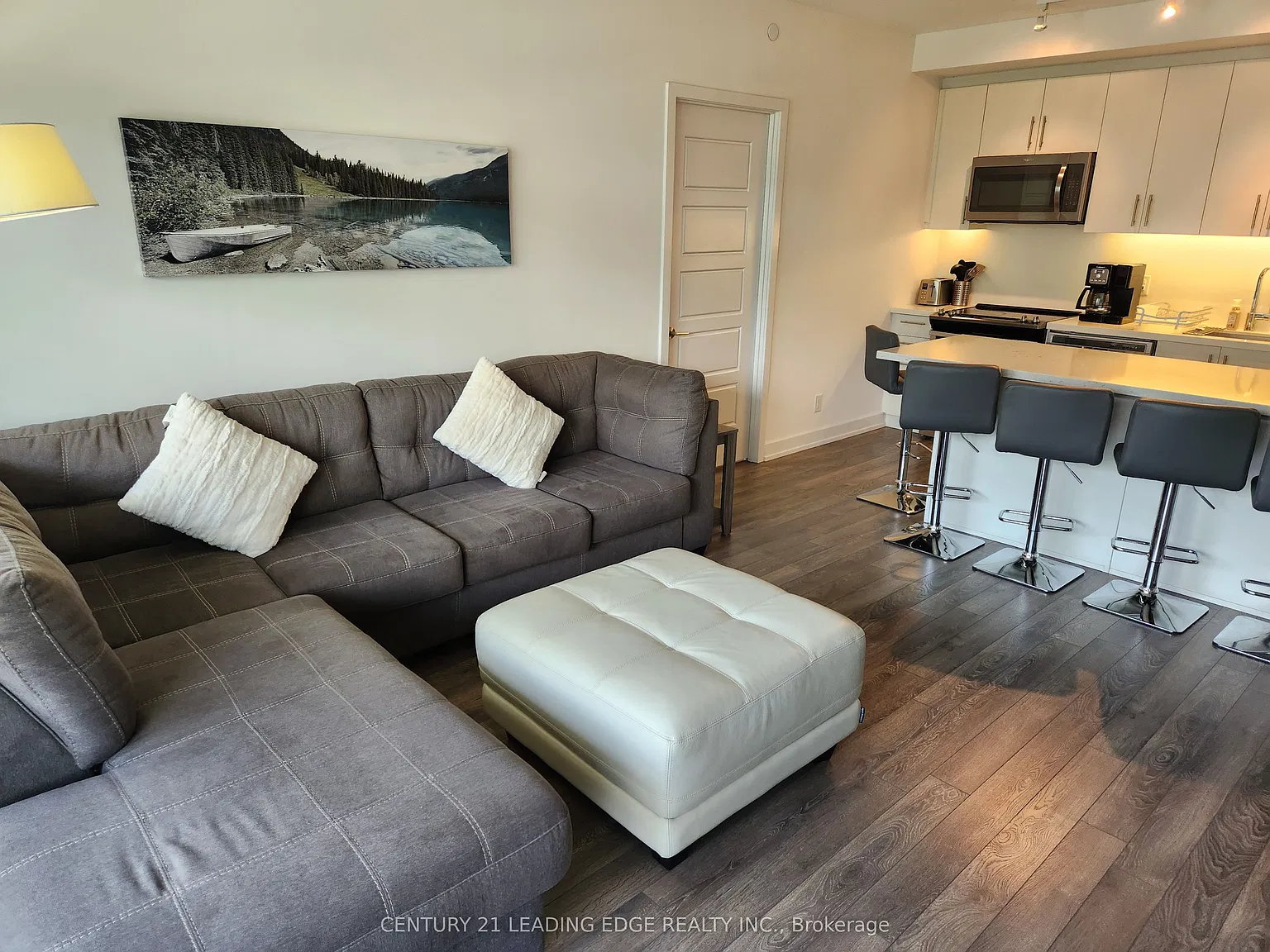 2 bed, $2,300 — Photo 3