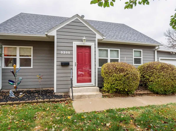 3200 Idlewood St, Sioux City, IA 51104