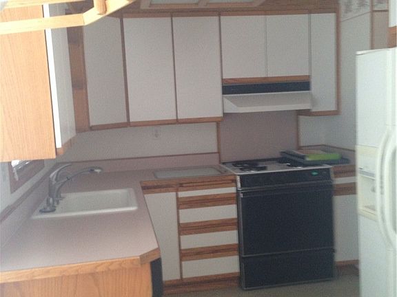 4th image of 305 W Knolls Vista Dr
