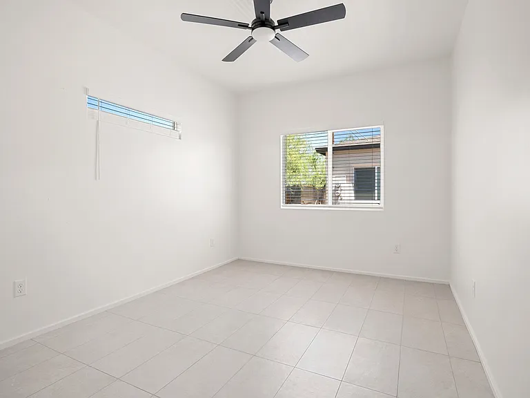 3217 N Mountain Ave — Photo 15