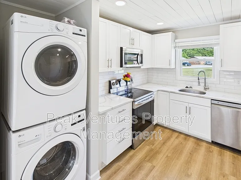 312 Eunice Dr #A — Photo 4