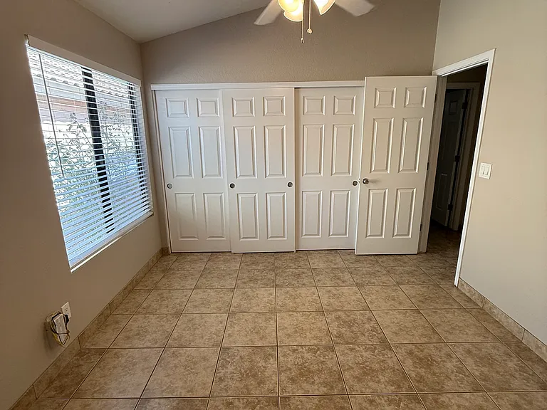 12702 N 95th Way — Photo 6