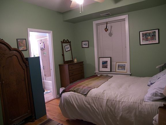 10x12 master bedroom with adjoining bathroom