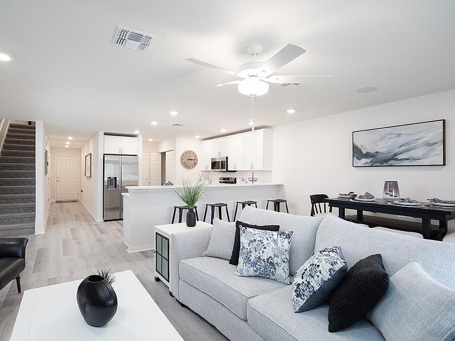 Introducing Bridge Pointe, a brand-new neighborhood of luxurious townhomes and bungalows in St. Clou