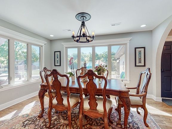 15th image of 2622 Poplar Knoll Dr