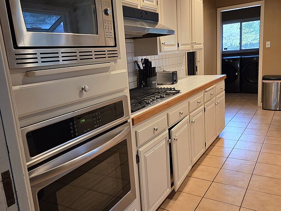 5th image of 2706 N Adoline Ave