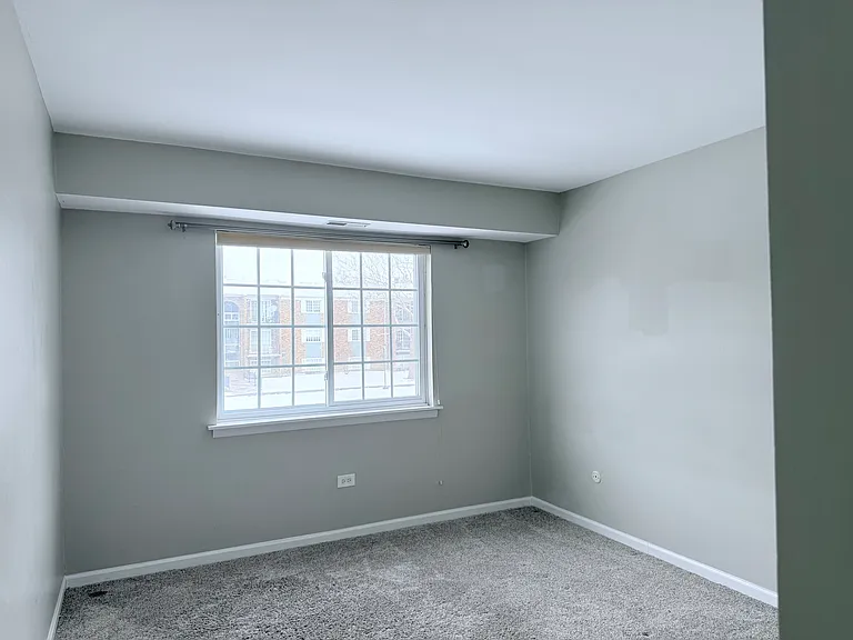 1611 N Windsor Dr — Photo 19