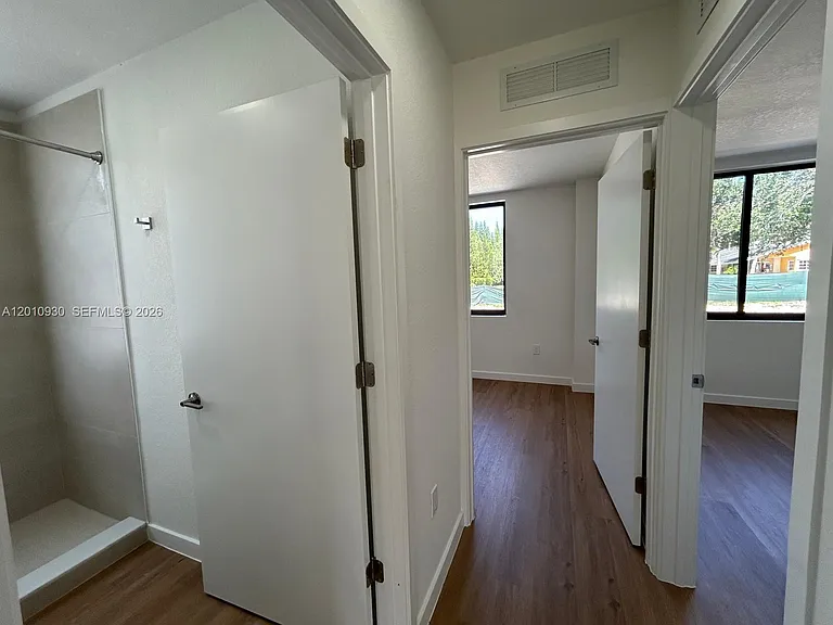 19440 SW 125th Ave #0 — Photo 6