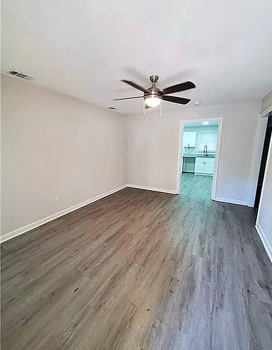 2 bed, 1372 sqft, $1,600 — Photo 3