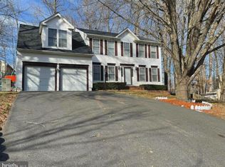 11804 Woodland View Dr, Fredericksburg, VA 22407