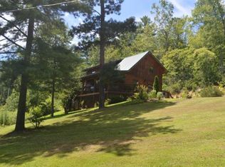 3115 Topper Rd, Hartford, TN 37753