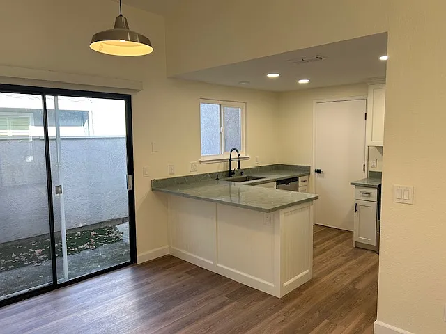 7502 Island Way — Photo 7