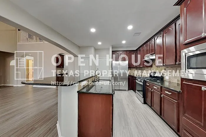 4 bed, 3.5 bath, 3089 sqft, $2,650 — Photo 4