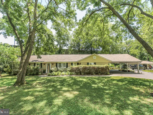 1503 Devils Reach Rd, Woodbridge, VA 22192