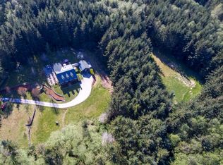 4057 Springwater Ln, Clinton, WA 98236