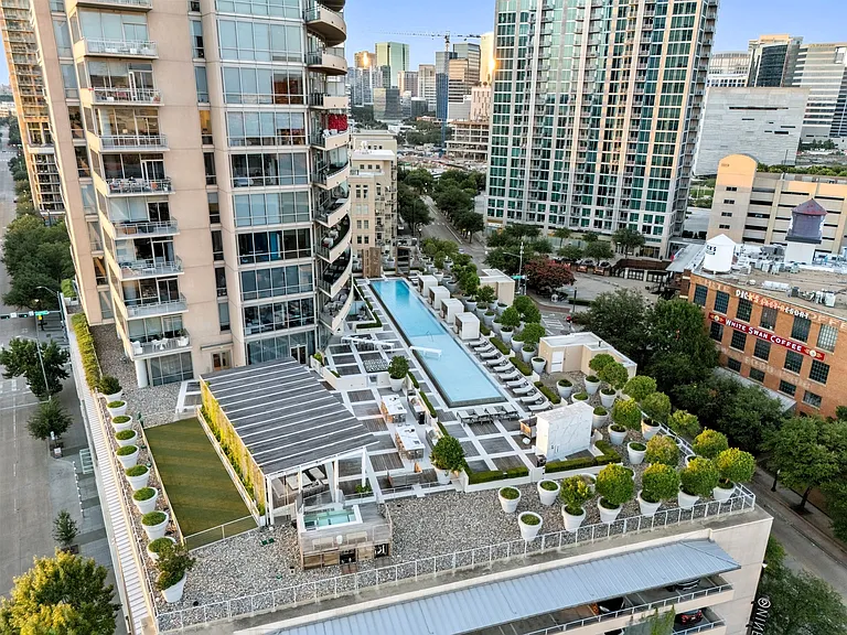 2200 Victory Ave #1001 — Photo 24