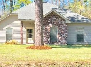 39 Rex Ave, Madisonville, LA 70447