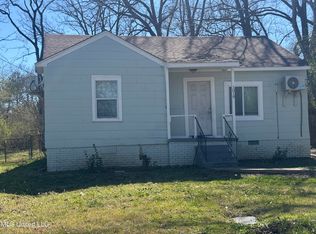 1019 Combs St, Jackson, MS 39204