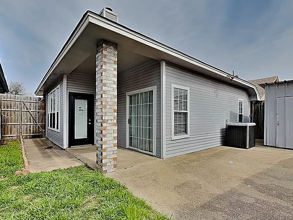 5th image of 1050 Gaynor Ave