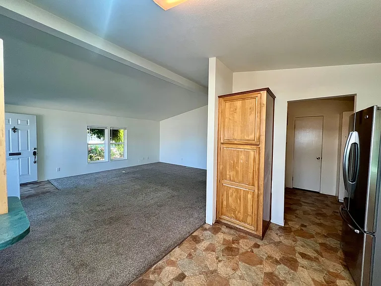 2054 Marion Ave — Photo 5