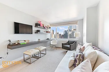 Rented by City Zen Realty