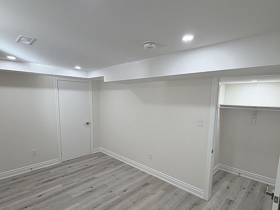 4th image of 6 Country Ridge Ct
