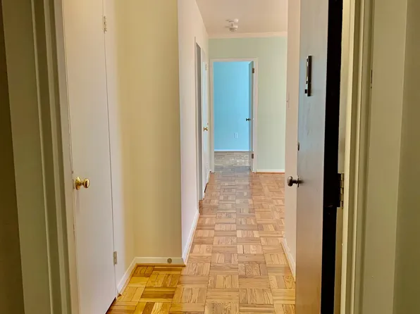 4000 Tunlaw Rd NW APT 312, Washington, DC 20007
